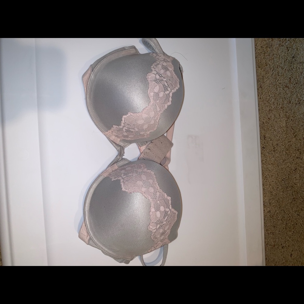 ⭐️victoria secret push up bra⭐️